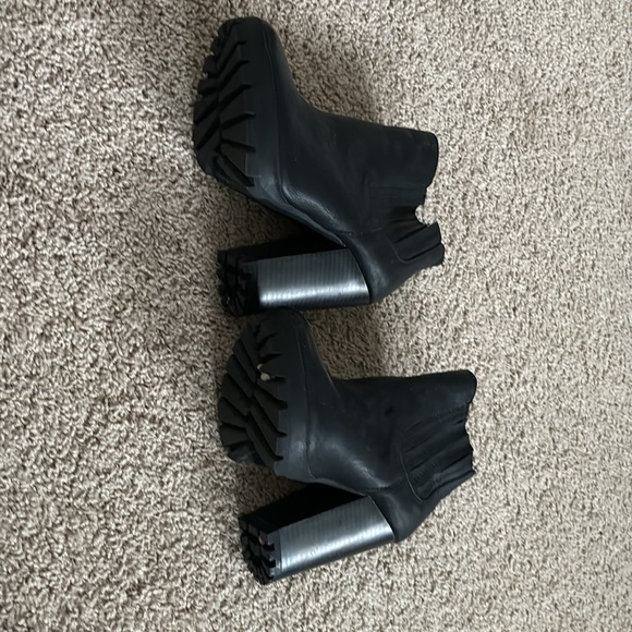Candies size 6.5 boots black - Picture 3 of 3